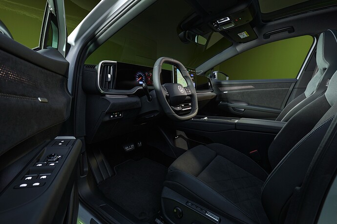 04_VW_ID4_R_Line_Interieur_schraeg_links_DE